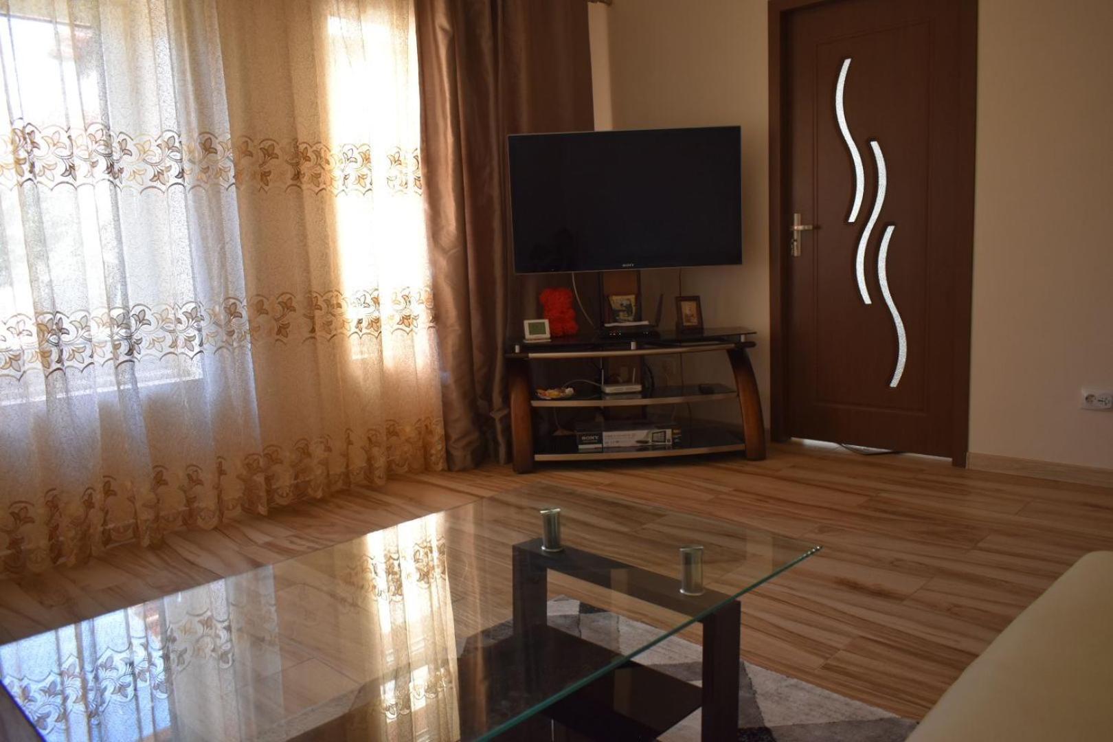 Transilvania Rent Hunedoara Exterior foto